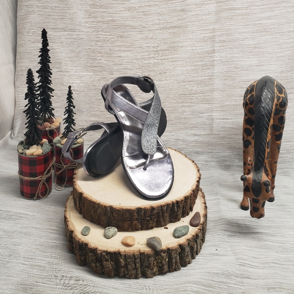 Beautiful Silver Sandals, Nine West, Size 11